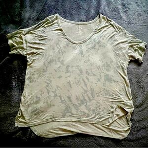 EUC Maurices shirt Size 3